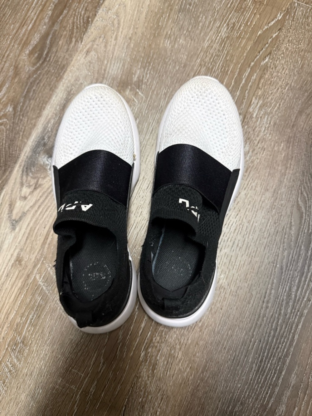 APL TechLoom Bliss Black/White